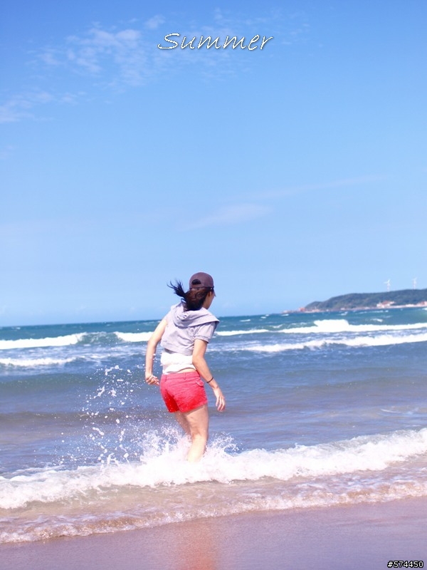 夏天到了 來貼海邊的圖吧!!