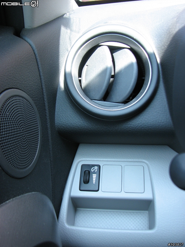 [分享+勸敗]北美千里行!!~2008 Toyota RAV4 Sport & Base 3.5 V6