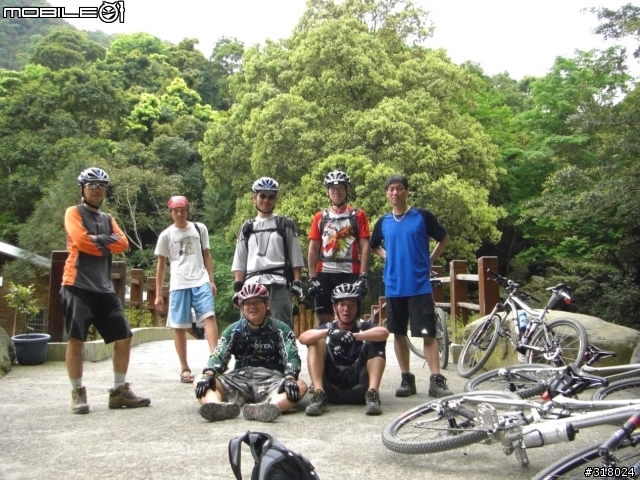 [遊記] 東眼山縱走滿月園(50多張圖)