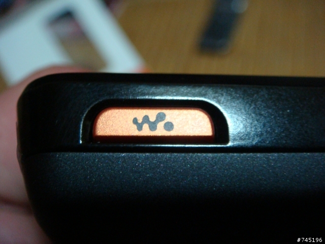[補開箱]再低階也要用力玩音樂-W200(還有i?)