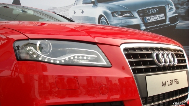 [分享] New Audi A4 (B8)--圖多