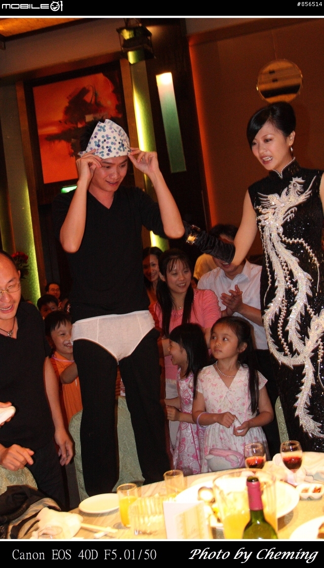 出來混的，遲早要還的!  未婚的朋友參加婚禮時，別整人整太兇啊 哈哈