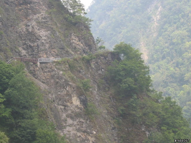 超重口味登山林道(請問有人真的騎過這裡嗎)東浦 八通關