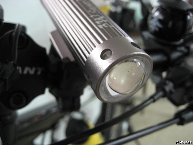 【分享】3W智慧型車燈