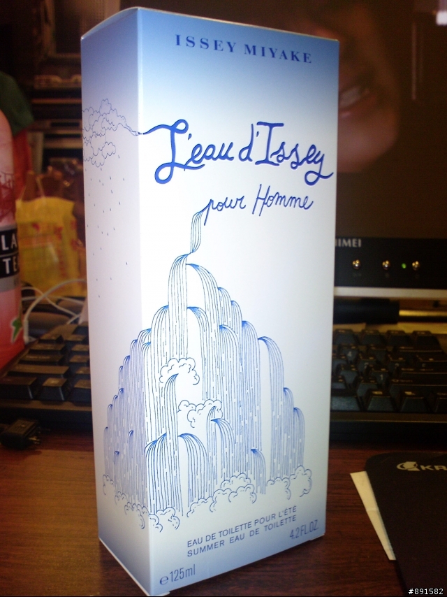 小小的開箱(盒)...三宅一生 SUMMER EAU DE TOILETTE 香水(125ml)