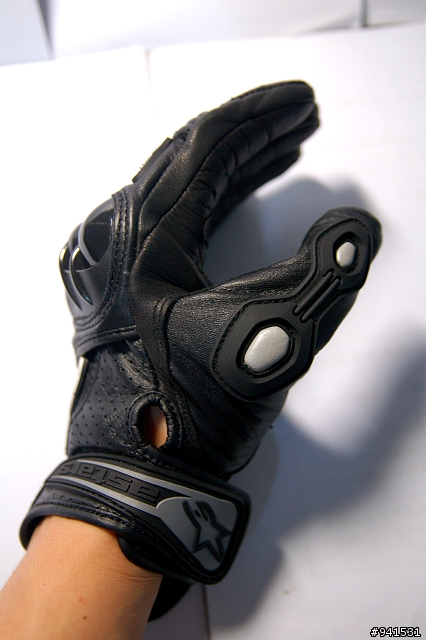 [分享]別人的alpinestars s-moto