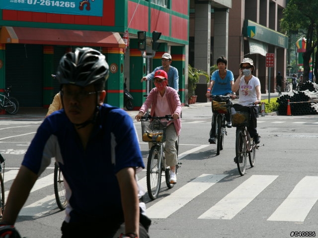 **高雄市5/4自行車日照片大集合**
