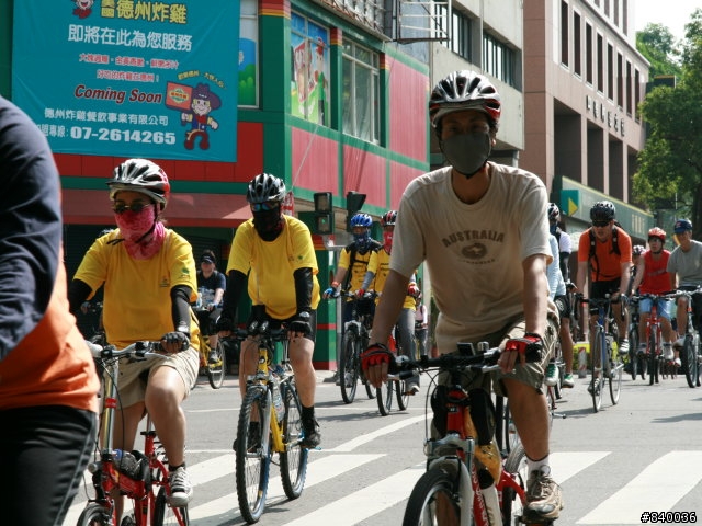 **高雄市5/4自行車日照片大集合**
