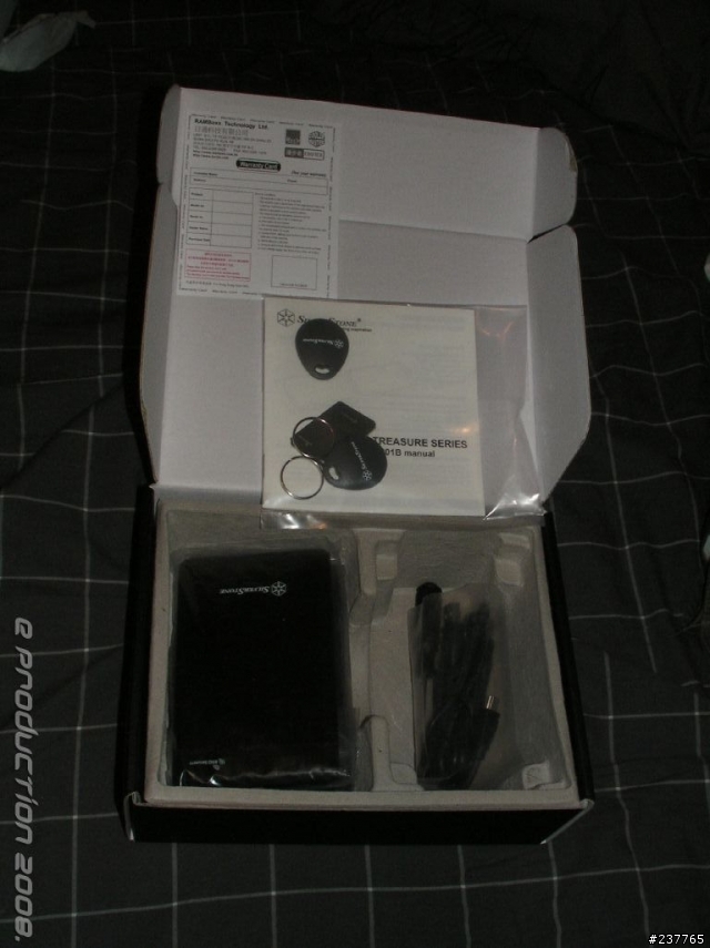 [開箱]  Silverstone Treasure TS01B 2.5" SATA 外接硬碟盒