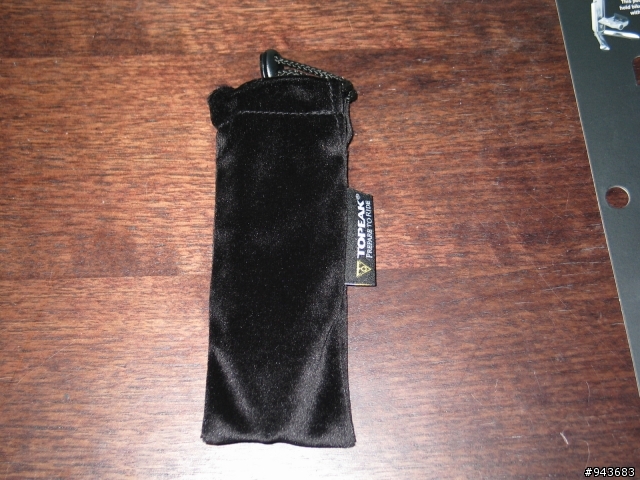 今天拜進來 的給公路車用的  "怪咖" (快腳 怪腳)  Toppeak FlashStand