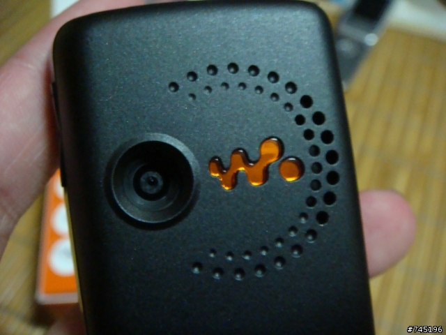 [補開箱]再低階也要用力玩音樂-W200(還有i?)