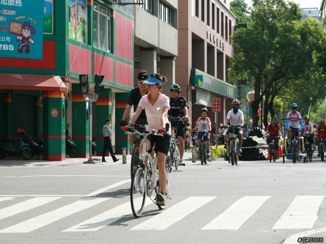 **高雄市5/4自行車日照片大集合**