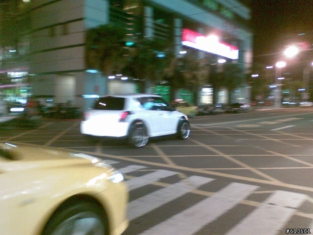 看到稀有外匯車~swift 3d版