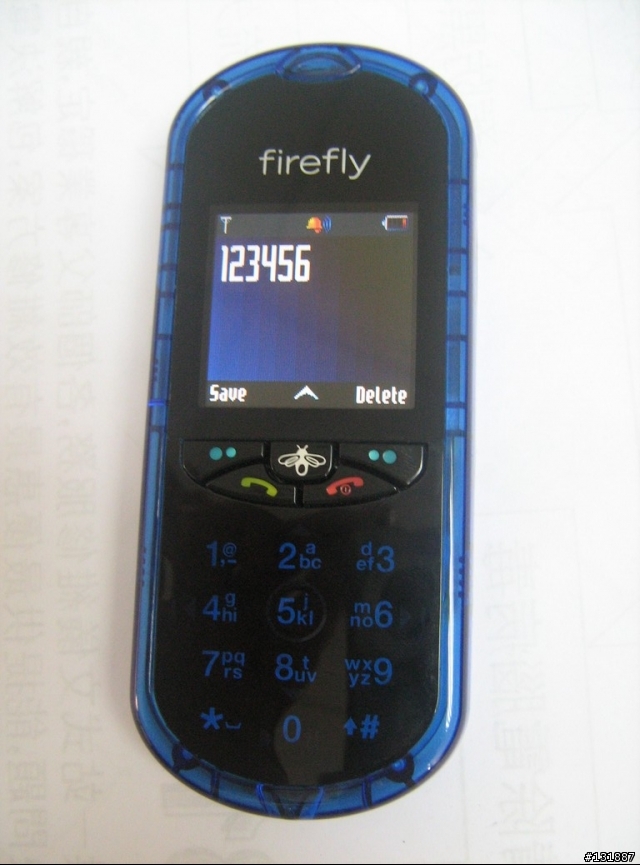 超另類手機試玩- FIREFLY 藍光螢火蟲