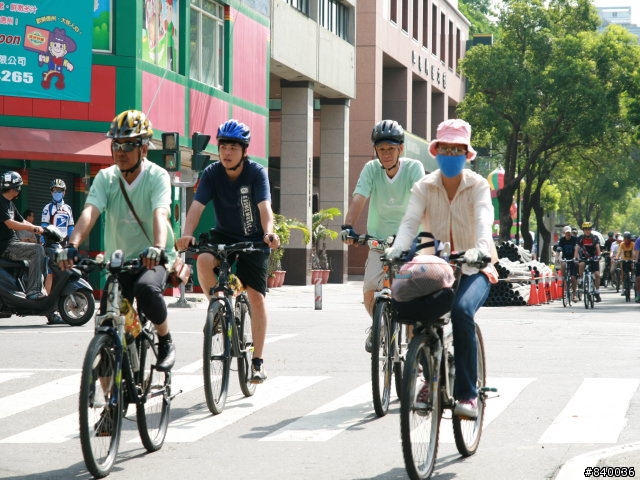 **高雄市5/4自行車日照片大集合**