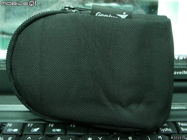 [開箱/測試/分享/勸敗] Genius Traveler 915BT Laser 簡報鼠(圖小多)