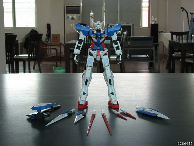 [組合很簡單][GUNDAM OO][GN-001 EXIA][1/60 SCALE MODEL]