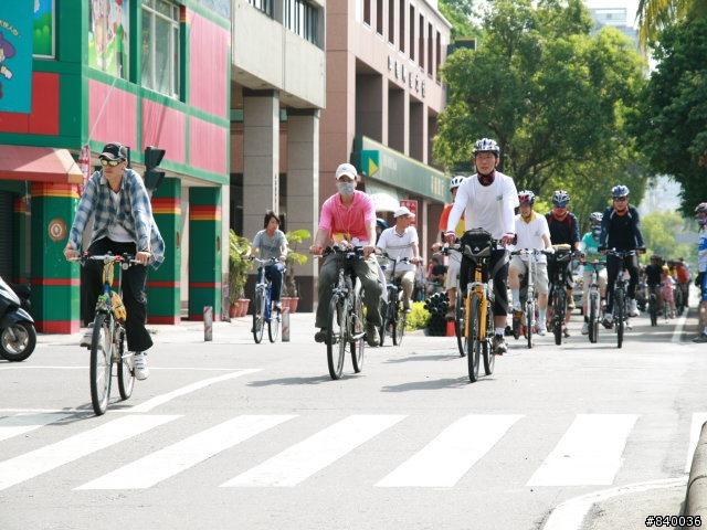 **高雄市5/4自行車日照片大集合**
