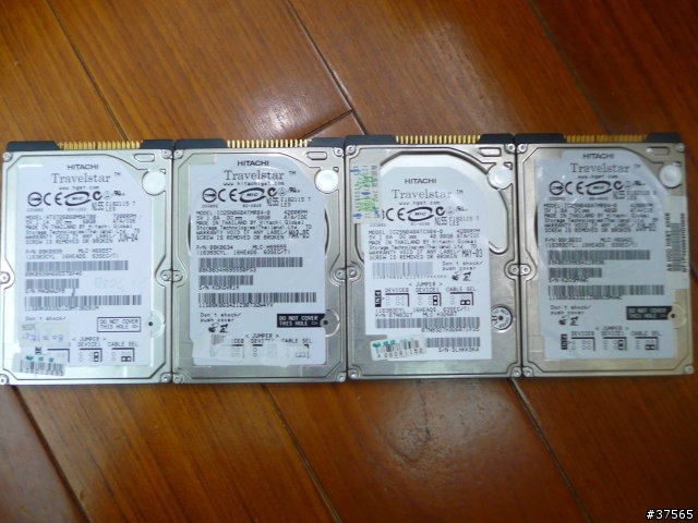 有很多顆IDE 2.5" HDD ~~(開箱文)