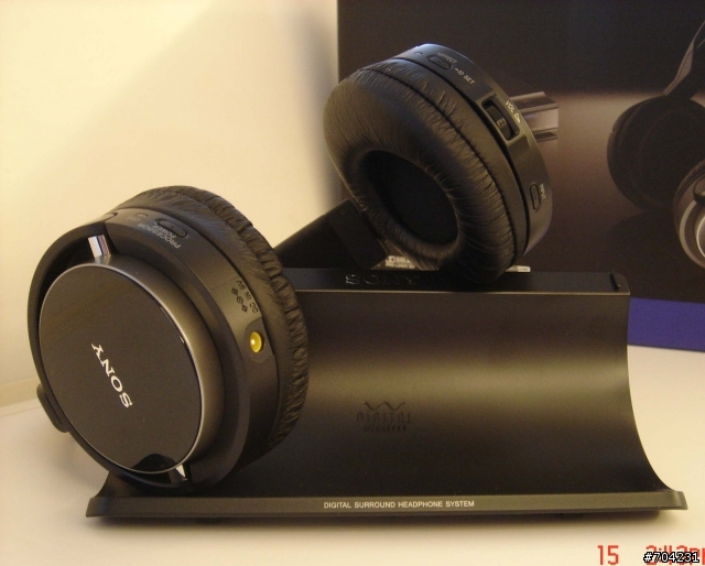 SONY MDR-DS7000無線耳機之雙耳機開箱文-PS3的好搭檔