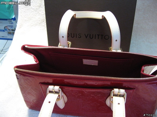 (分享)女王大人的生日禮物--LV Monogram Vernis series