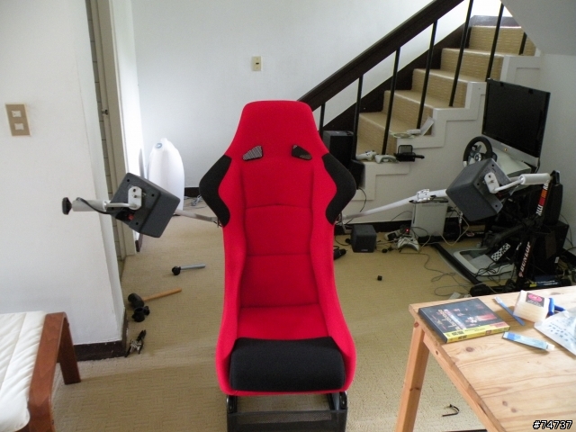 [組裝開箱文]家用  DIY  xbox360  蒼蠅人專用多螢幕賽車座(6/4初版定裝照)