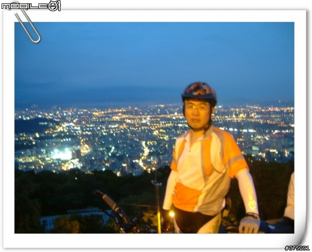 [遊記]走～騎單車衝上文化大學看夜景去～（圖多）