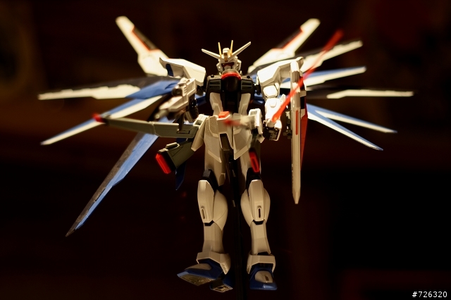 [新手試拍] 400D + 50mm F1.8 鋼彈模型