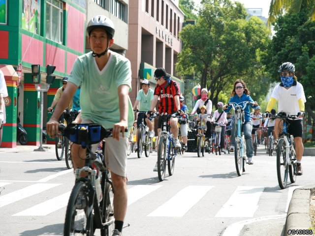 **高雄市5/4自行車日照片大集合**