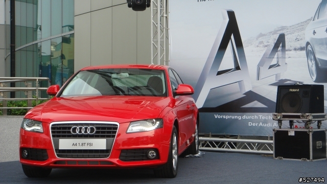 [分享] New Audi A4 (B8)--圖多