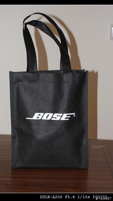 [不專業兼不負責開箱]BOSE IN-EAR