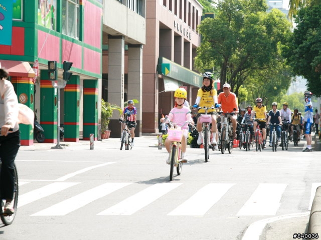 **高雄市5/4自行車日照片大集合**