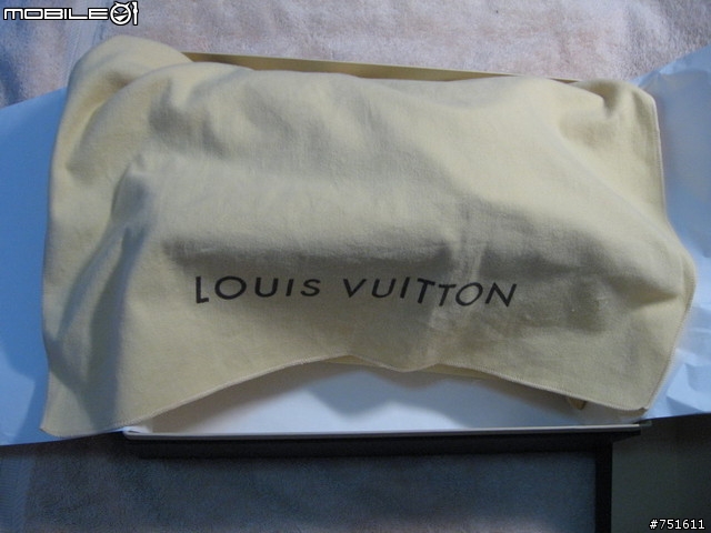 (分享)女王大人的生日禮物--LV Monogram Vernis series