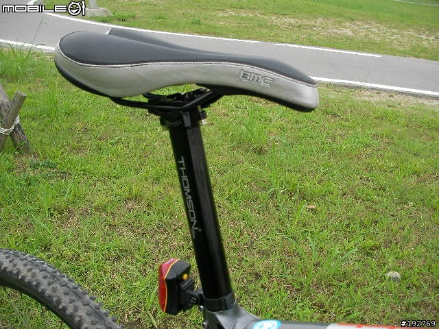 [分享]二級的零件也可以拼出一台不錯的登山車BMC SS01參上
