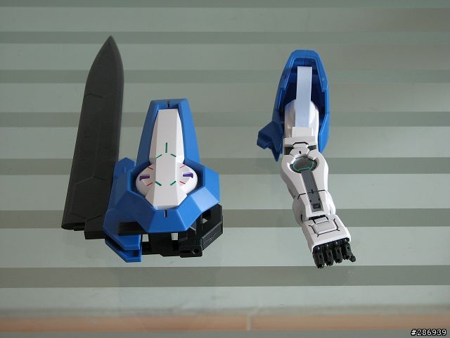 [組合很簡單][GUNDAM OO][GN-001 EXIA][1/60 SCALE MODEL]