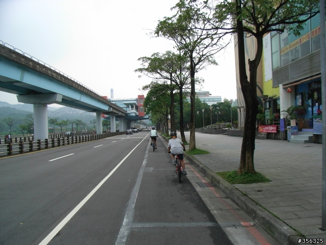 [遊記] 台北-宜蘭  非典型破百路線...(雙泰產業道路)