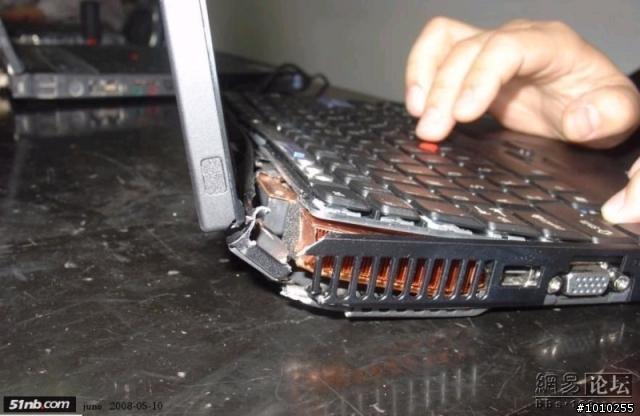 當ThinkPad X61失手從3樓窗台自由落體後