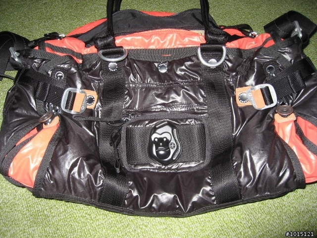 [分享] Ice in Black ~ tough 鐵人包