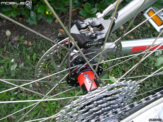 [分享]二級的零件也可以拼出一台不錯的登山車BMC SS01參上