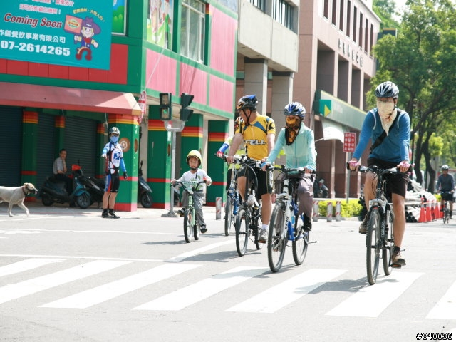 **高雄市5/4自行車日照片大集合**