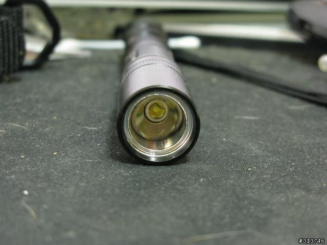 [分享]赤火L2D Q5, Fenix原廠腳踏車架