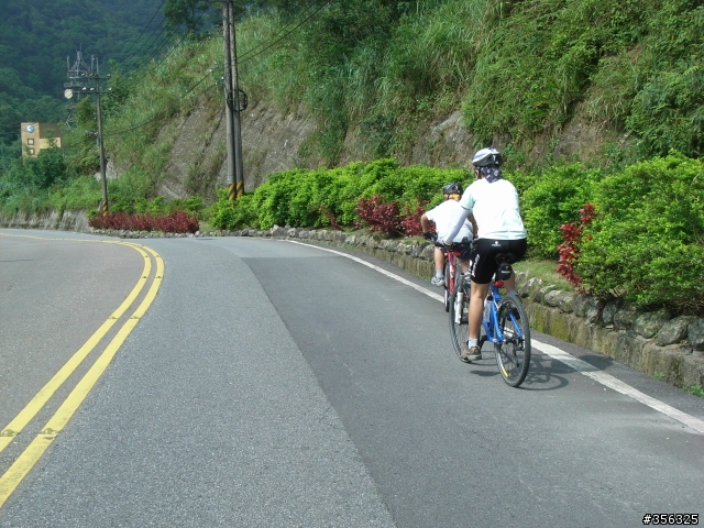 [遊記] 台北-宜蘭  非典型破百路線...(雙泰產業道路)