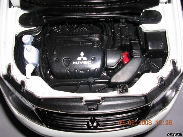 剛出爐的 Outlander  4WD小白 開箱照