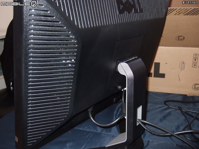 [開箱] Dell Vostro 加 Dell E228WFP