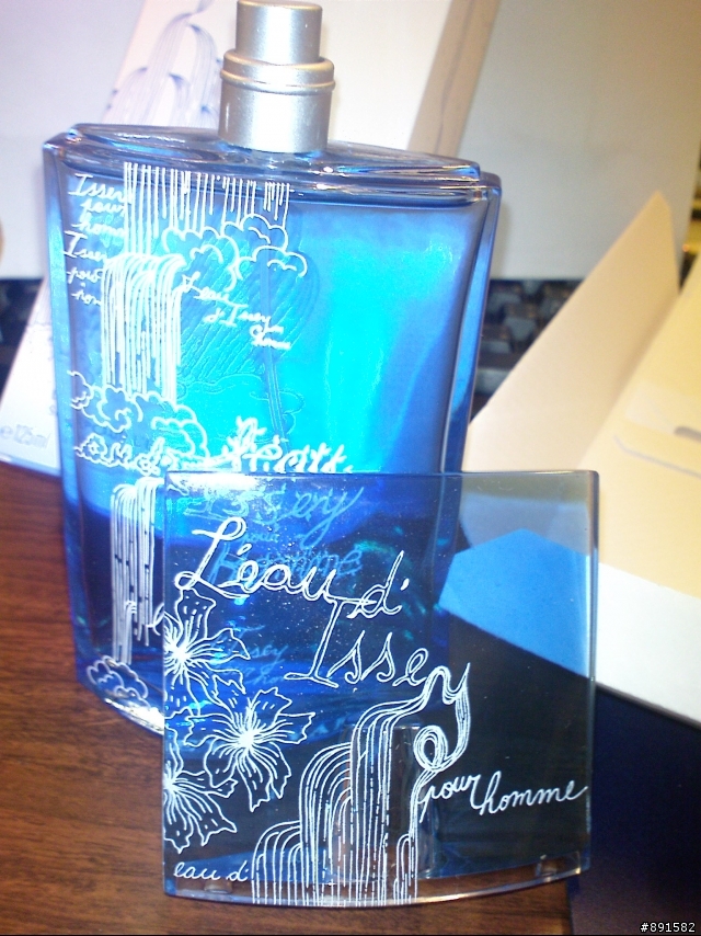 小小的開箱(盒)...三宅一生 SUMMER EAU DE TOILETTE 香水(125ml)