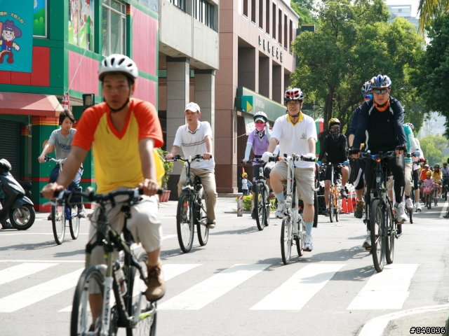 **高雄市5/4自行車日照片大集合**