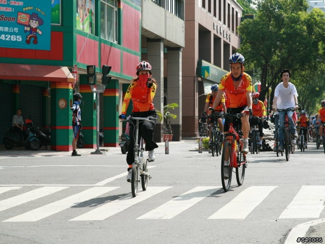 **高雄市5/4自行車日照片大集合**