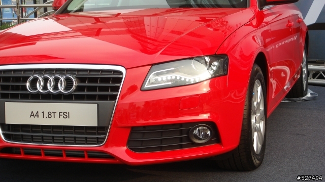 [分享] New Audi A4 (B8)--圖多