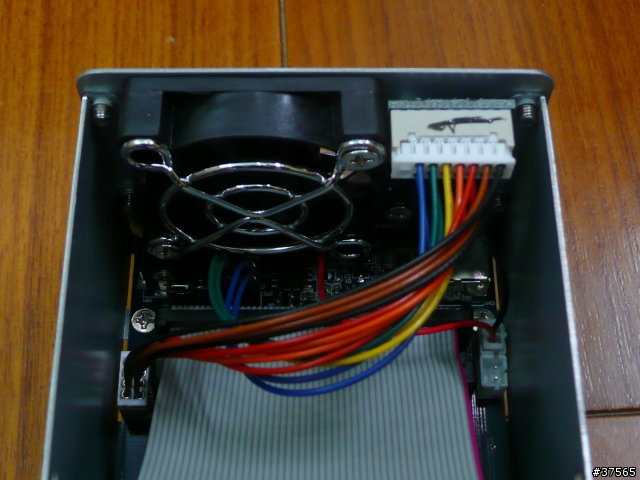 有很多顆IDE 2.5" HDD ~~(開箱文)