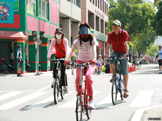 **高雄市5/4自行車日照片大集合**